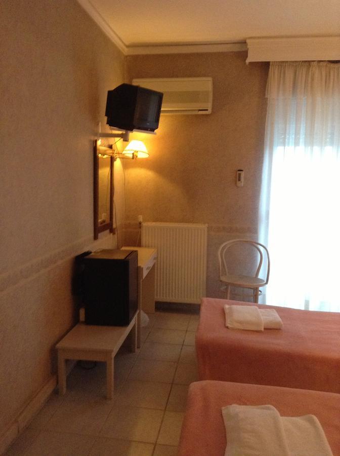 Plotini Hotel Dhidhimotikhon Room photo